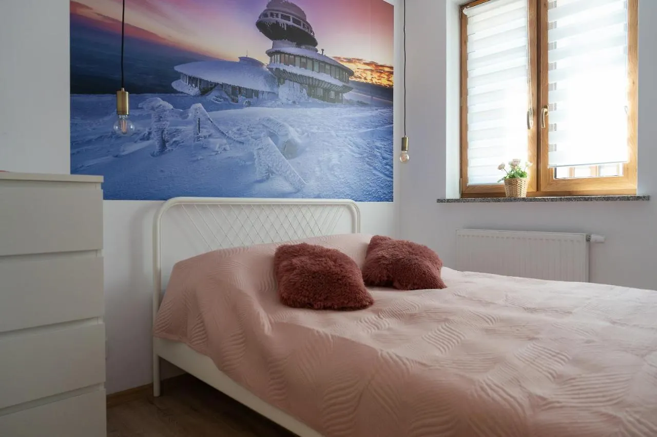 Apartament Strumykowy Zakatek - W Centrum Z Prywatnym Parkingiem - Space Apart Karpacz