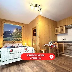Wesoła - Krupówki 37a Zakopane