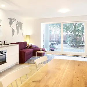 Lovely Lux Garden Flat Near Royal Park Warszawa